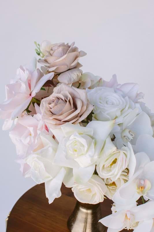 Picture of Wren Large Centerpiece