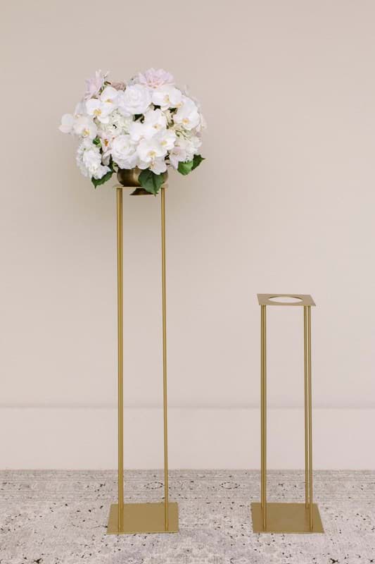 Picture of Wren Grand Centerpiece