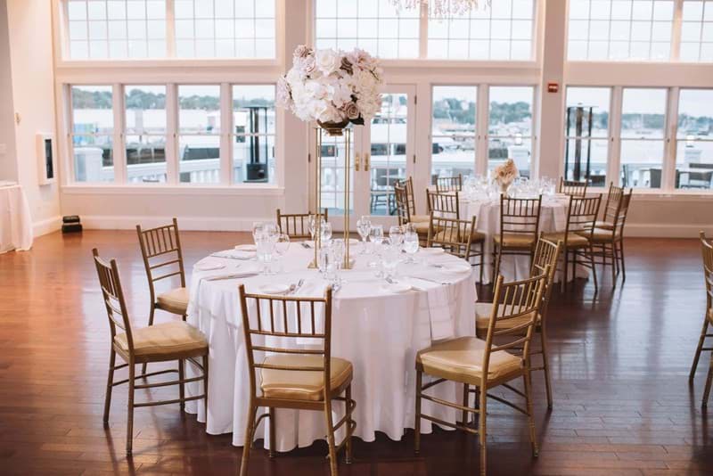 Picture of Wren Grand Centerpiece