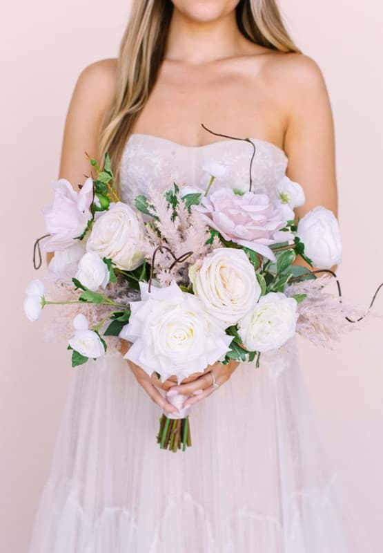 Picture of Bianca Bridal Bouquet (Hand-tied)