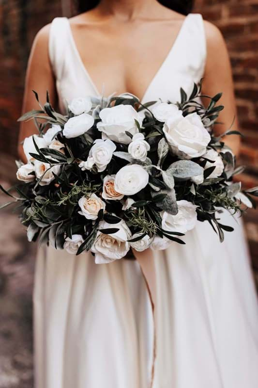 Picture of Olivia Bridal Bouquet (Hand-tied)