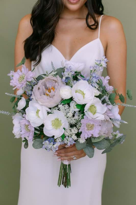 Picture of Taylor Bridal Bouquet (Round)