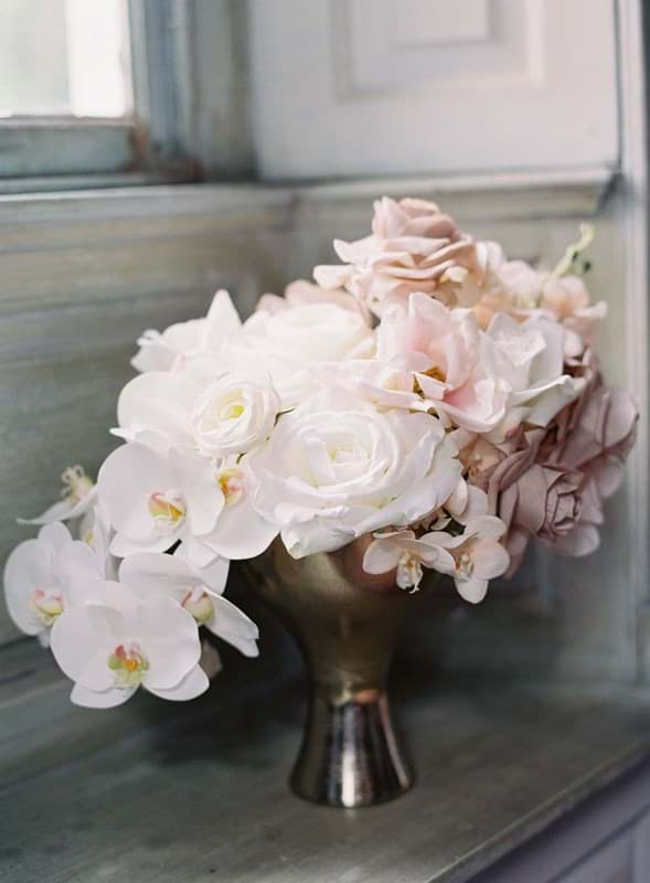 Picture of Wren Large Centerpiece