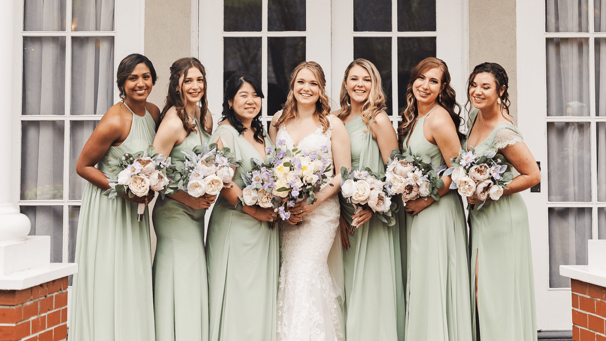 How Much Do Wedding Flowers Cost? | Something Borrowed