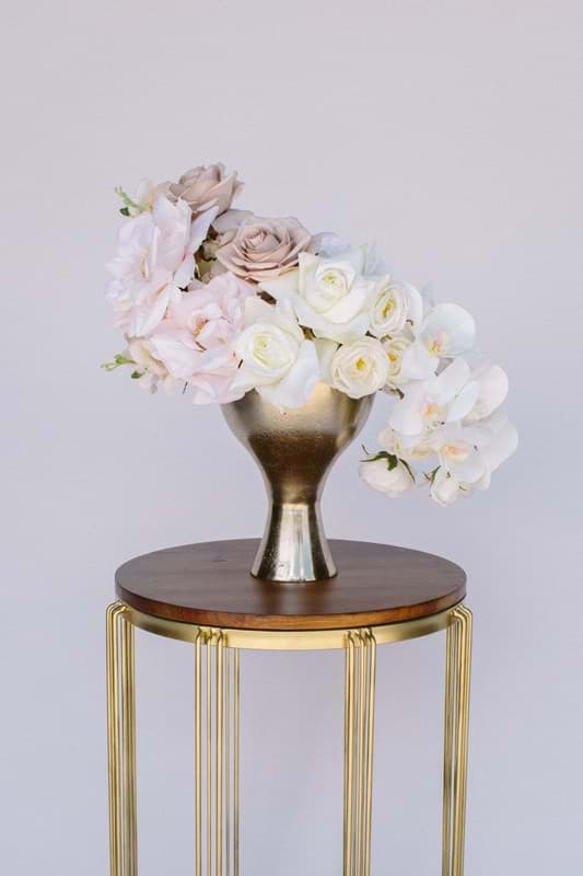 Picture of Wren Large Centerpiece 