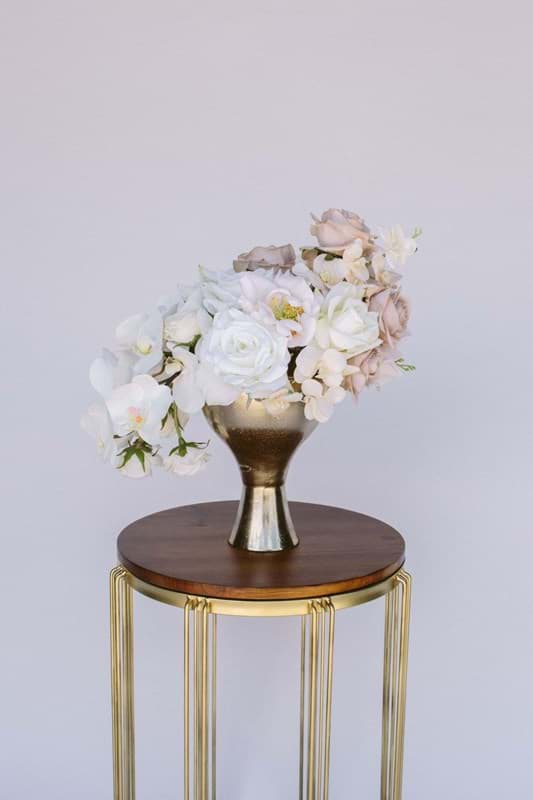 Picture of Wren Large Centerpiece 