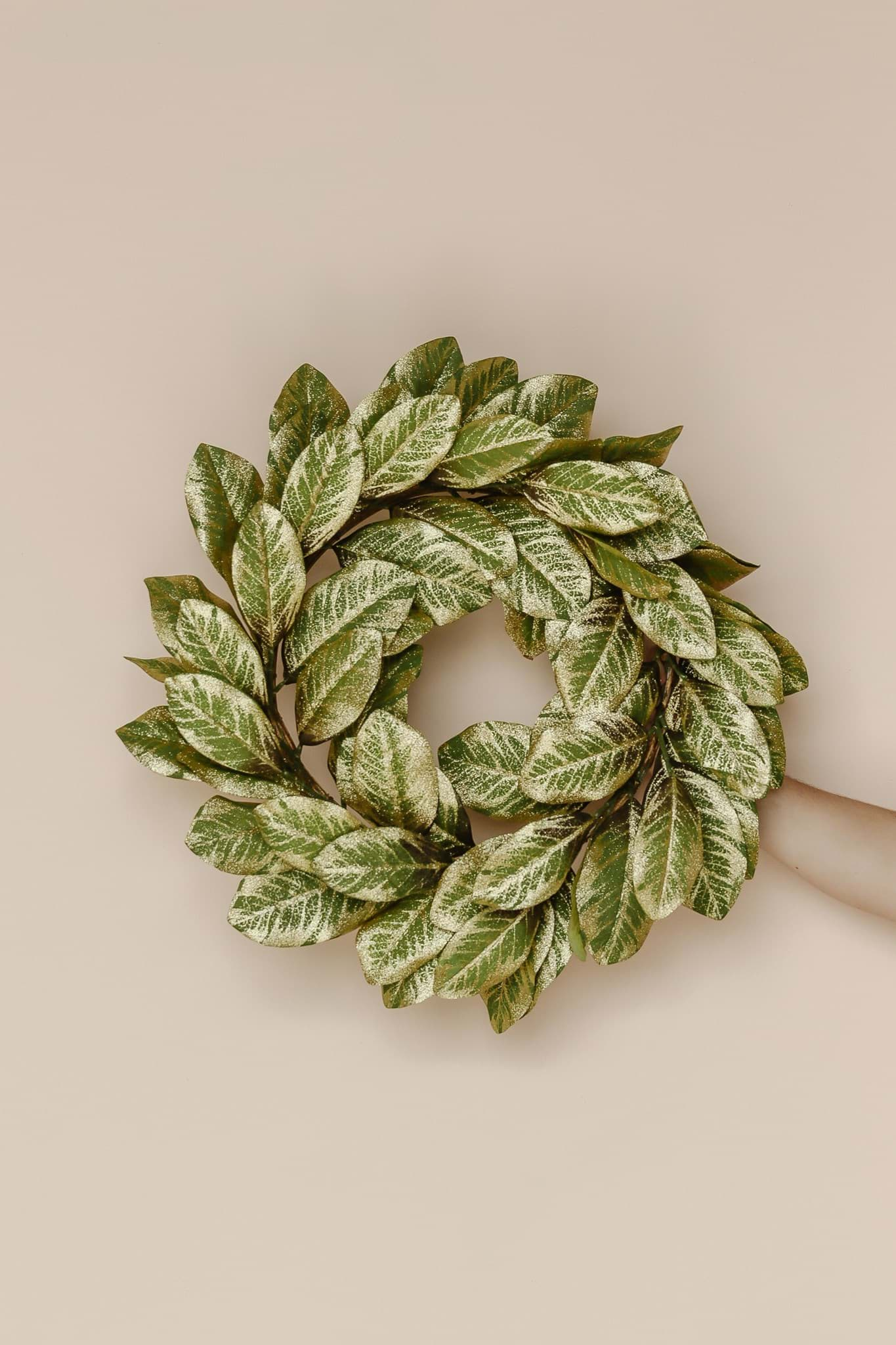 Picture of Gold Trim Magnolia Leaf Wreath