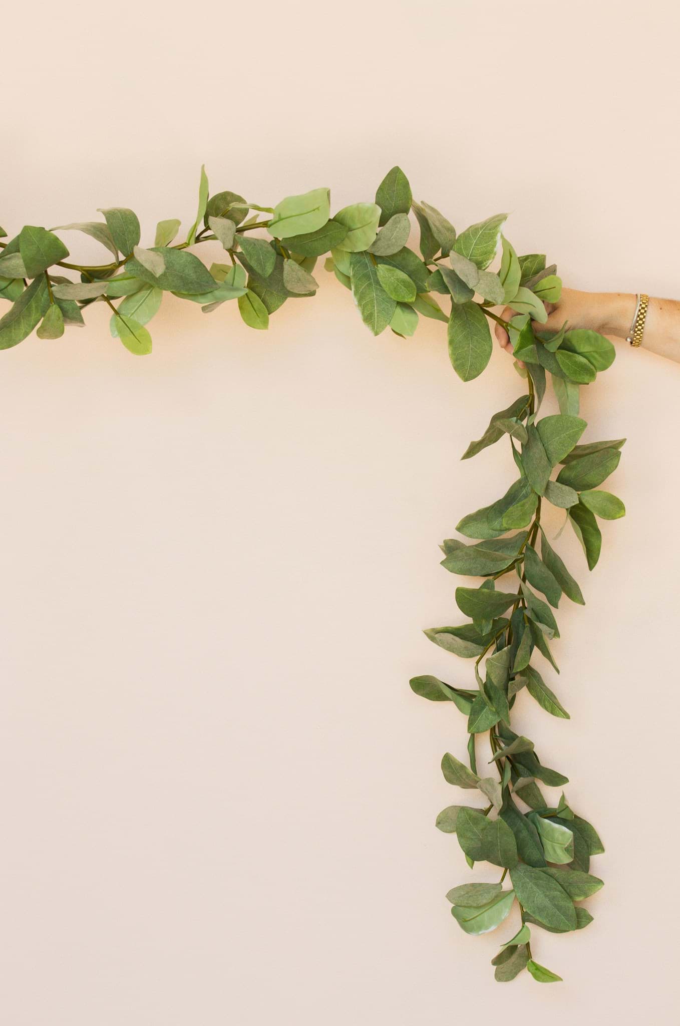 Seeded Eucalyptus Garland (SAMPLE) – Wedding Flowers For Rent