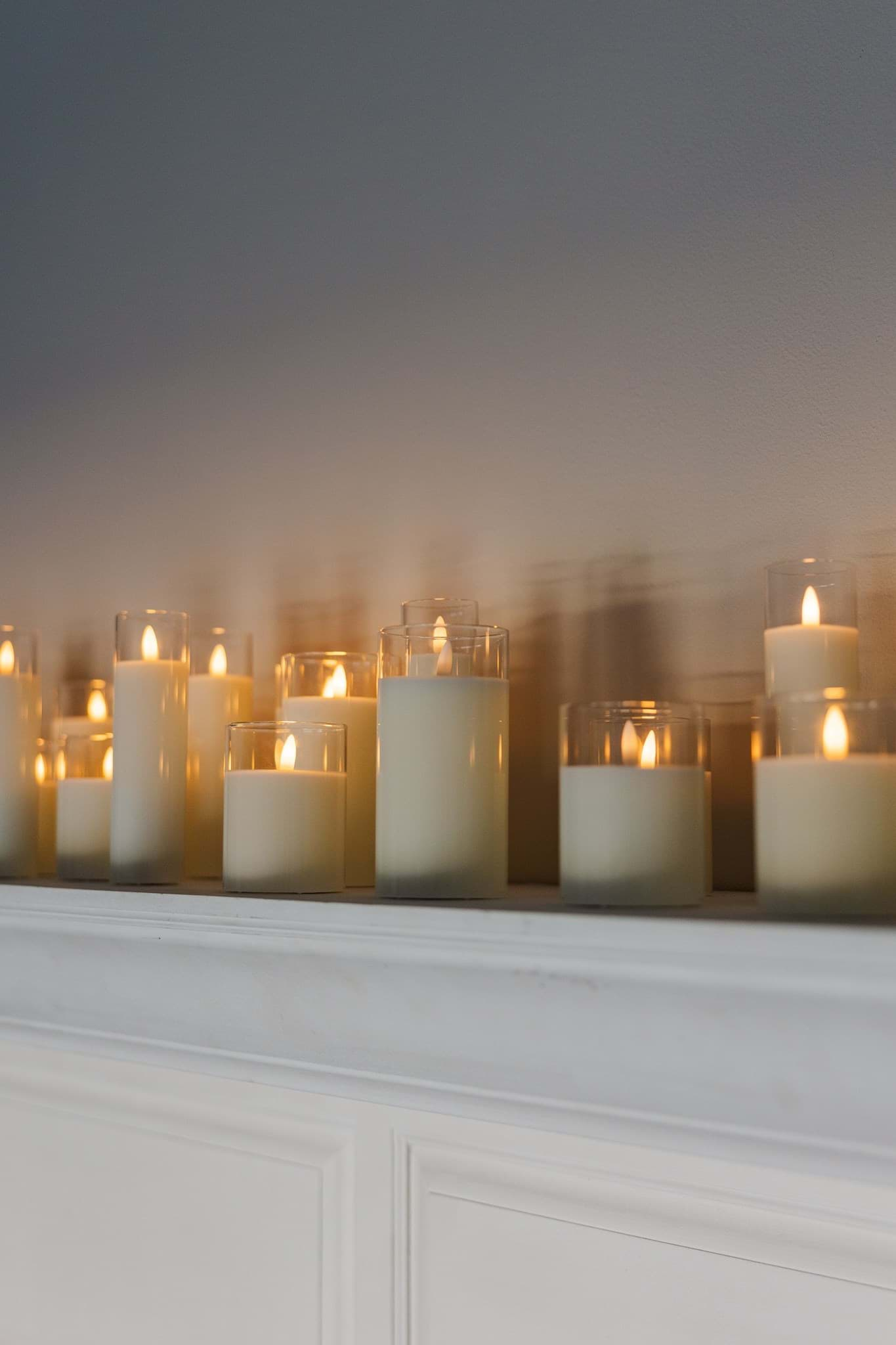 Picture of Small Glass Pillar Candle (Set of 6)