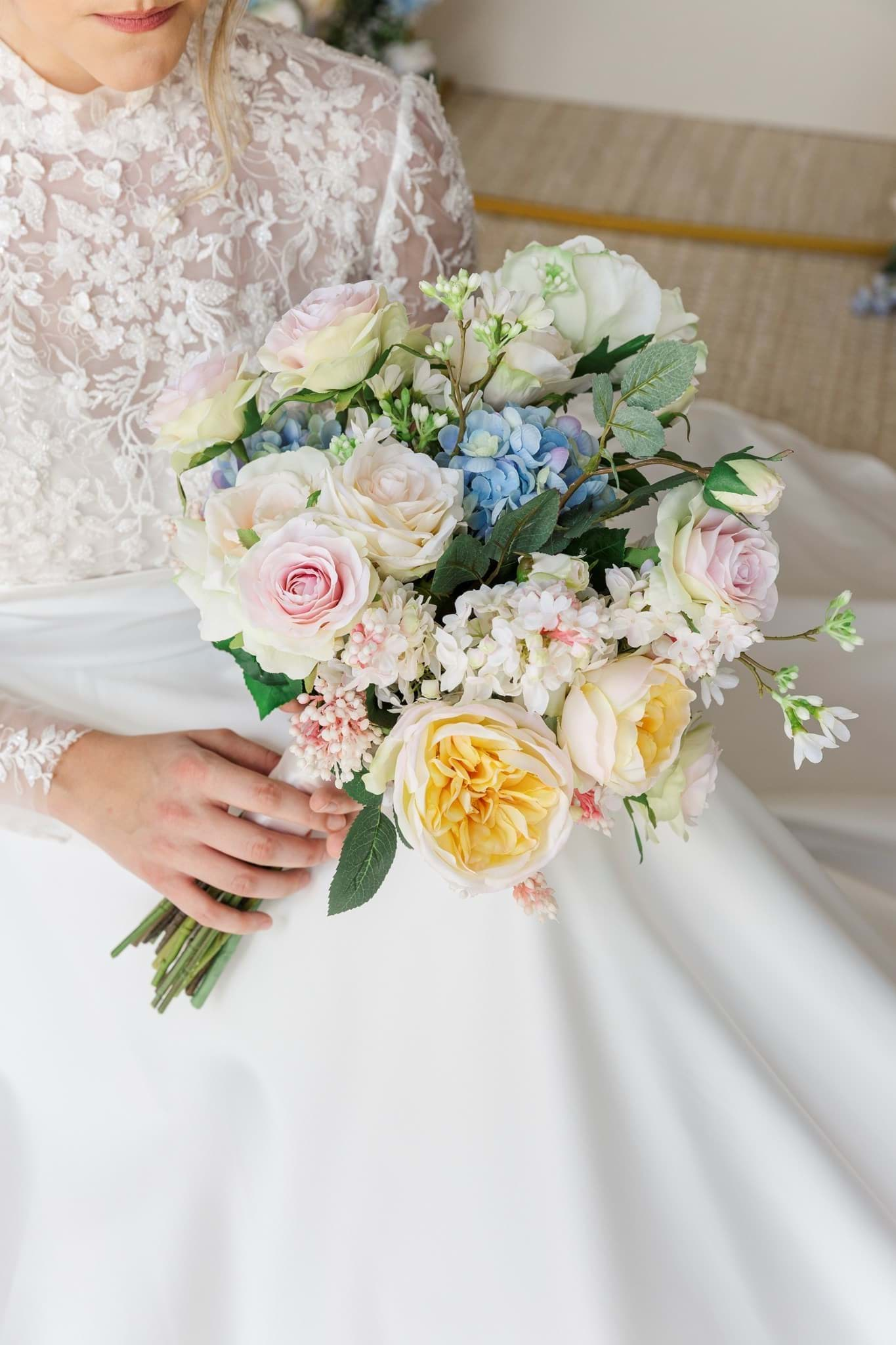 Picture of Kate Bridal Bouquet (Garden-cut)