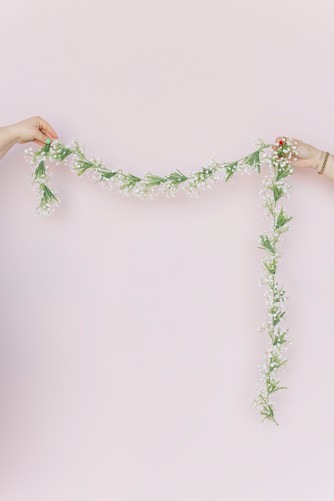 Picture of Baby's Breath Garland