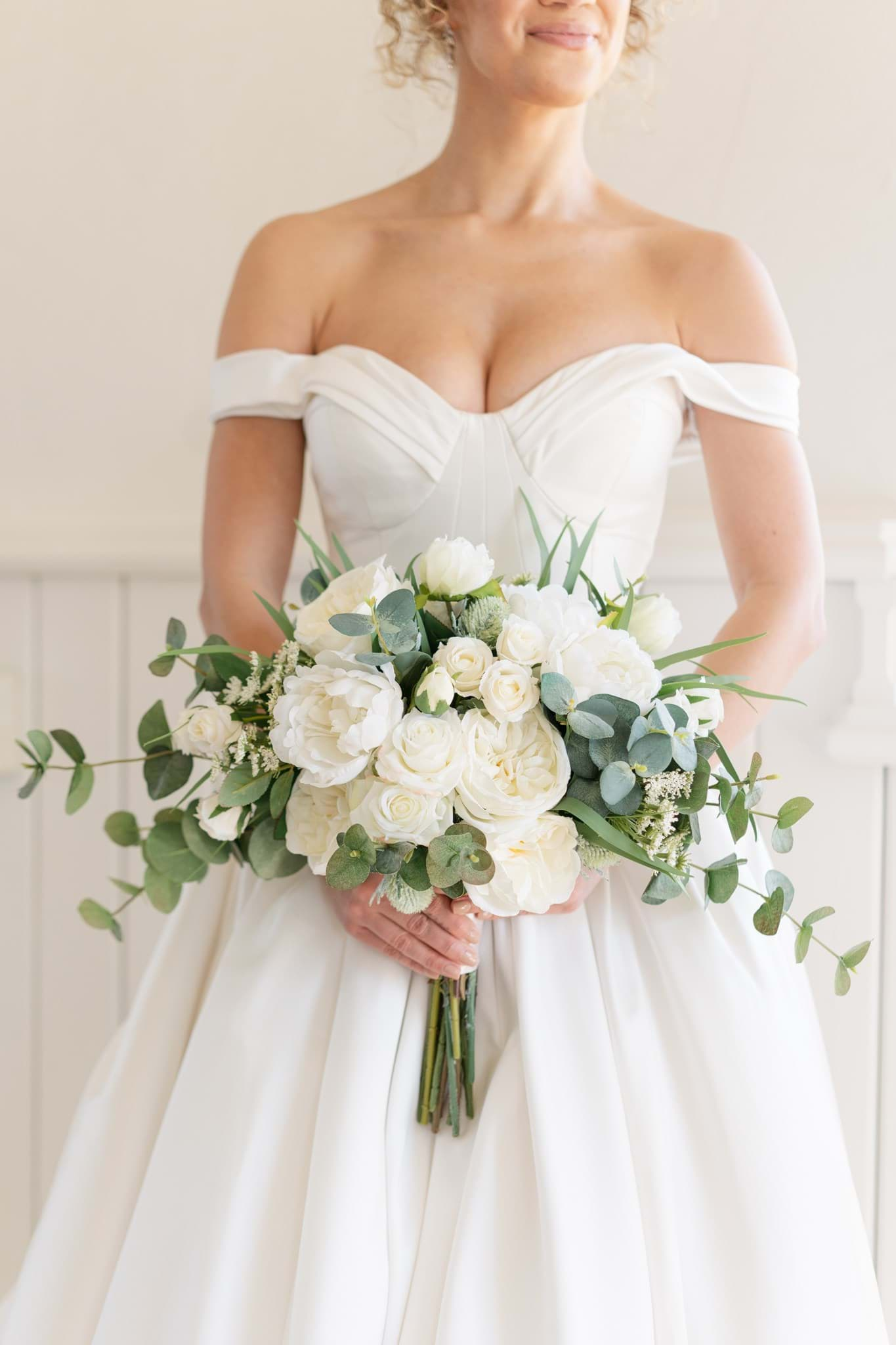 Picture of Jane Bridal Bouquet (Hand-tied)