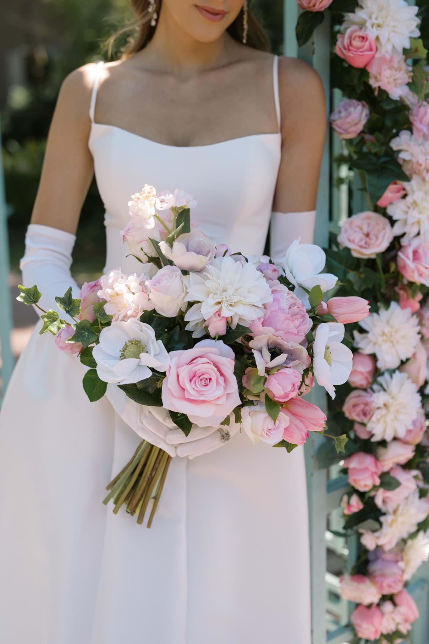 Picture of Charlotte Bridal Bouquet (Hand-tied)