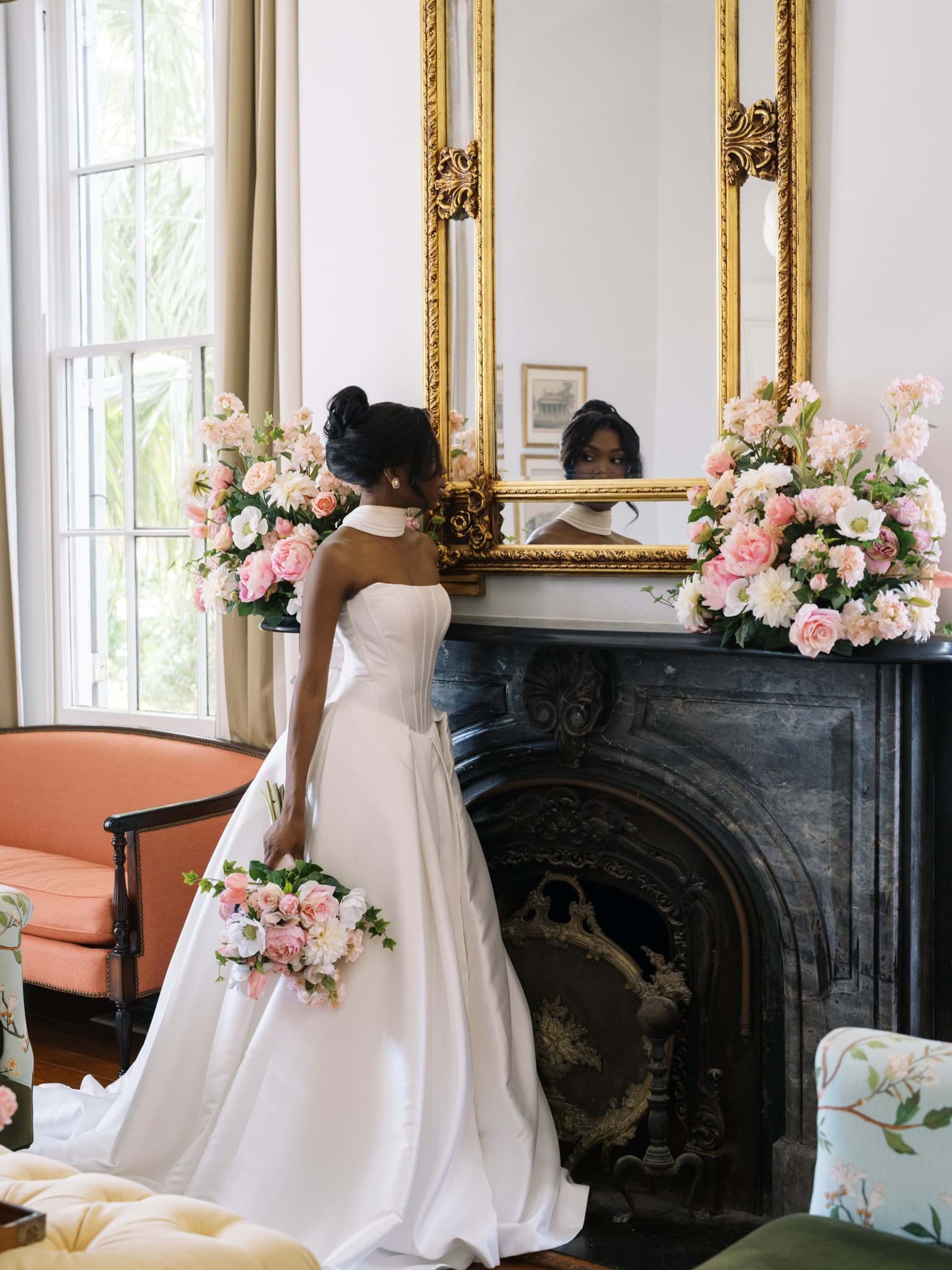 Picture of Charlotte Bridal Bouquet (Hand-tied)
