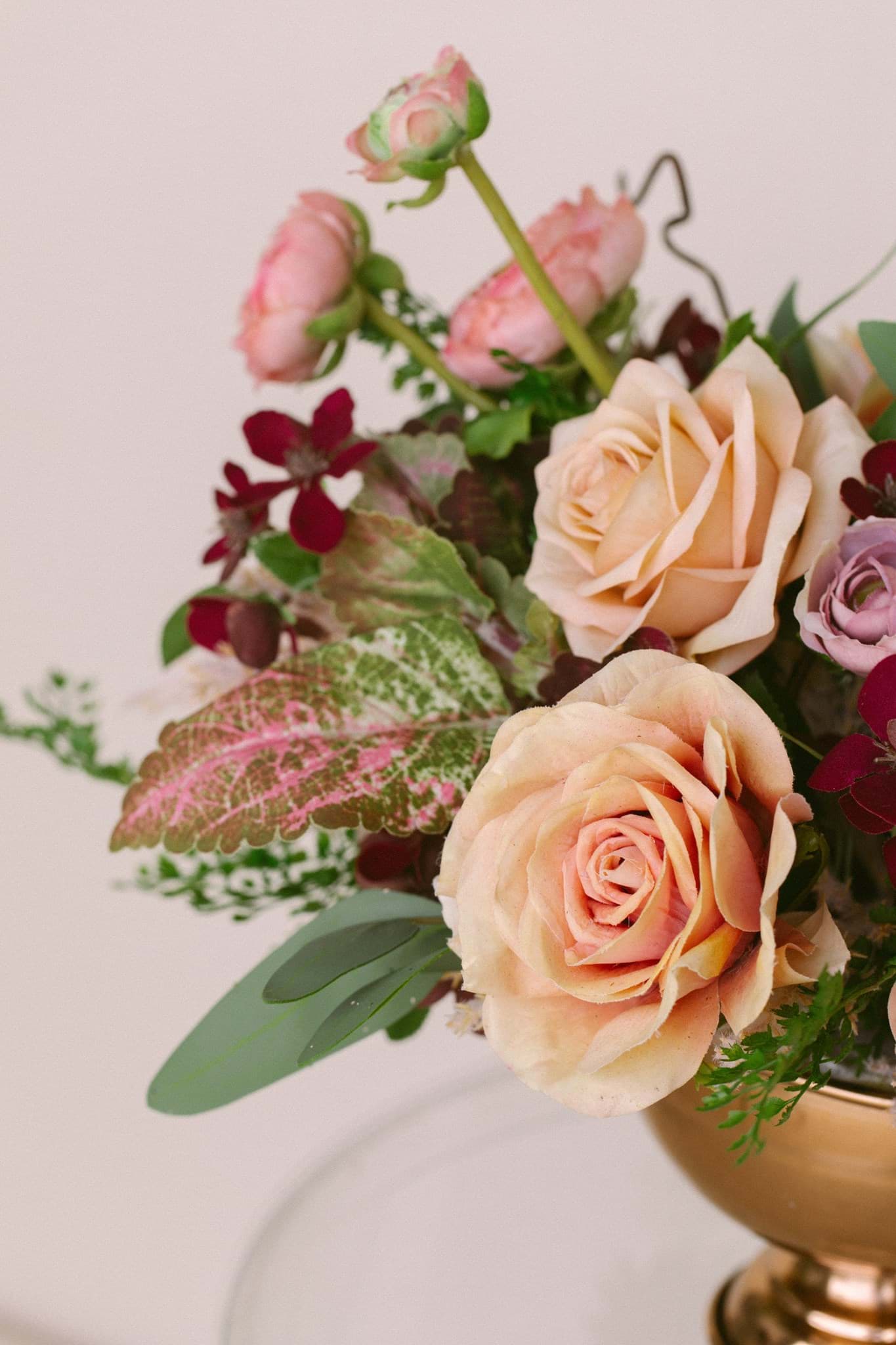 Picture of Nina Large Centerpiece