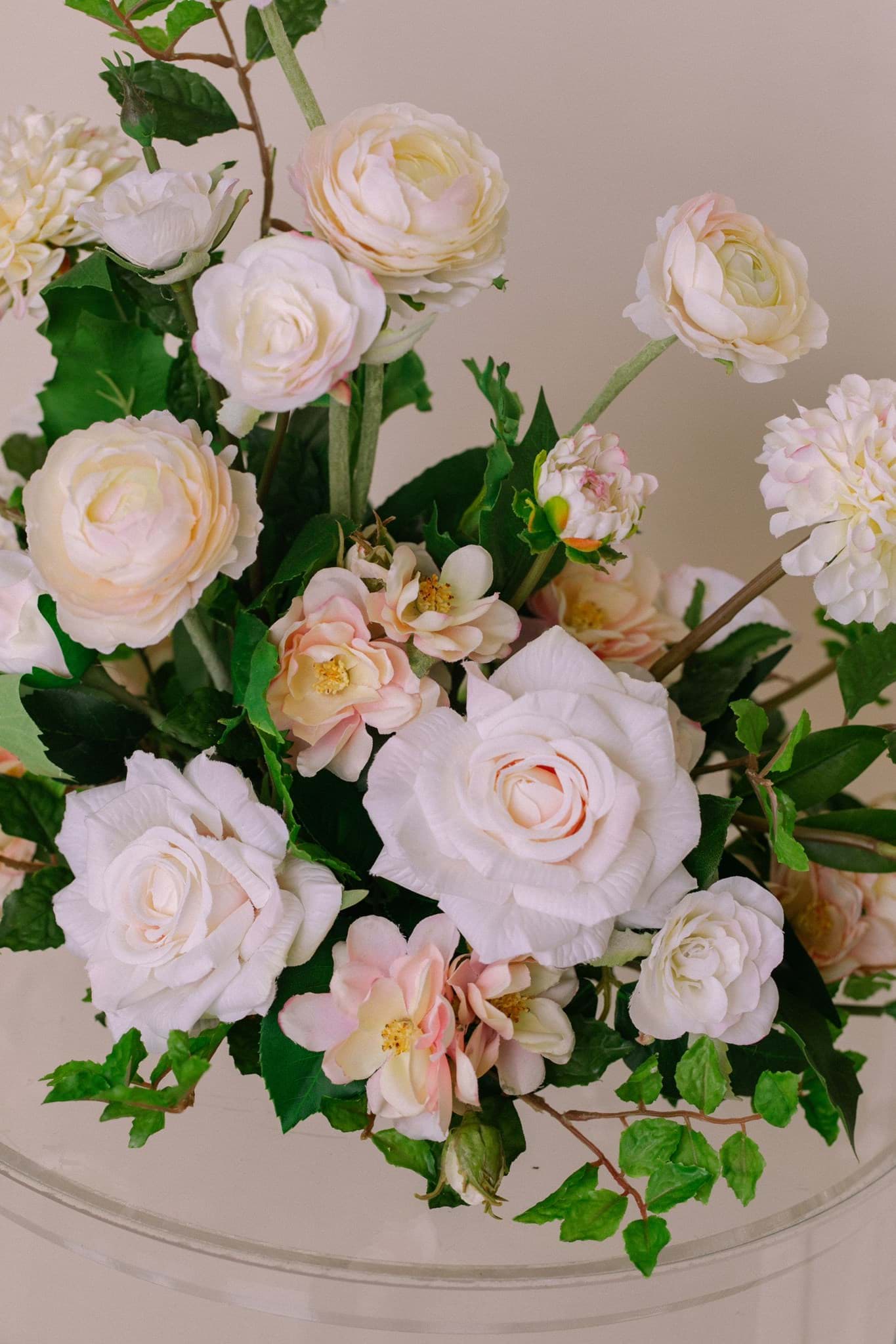 Picture of Eloise Vaseless Centerpiece