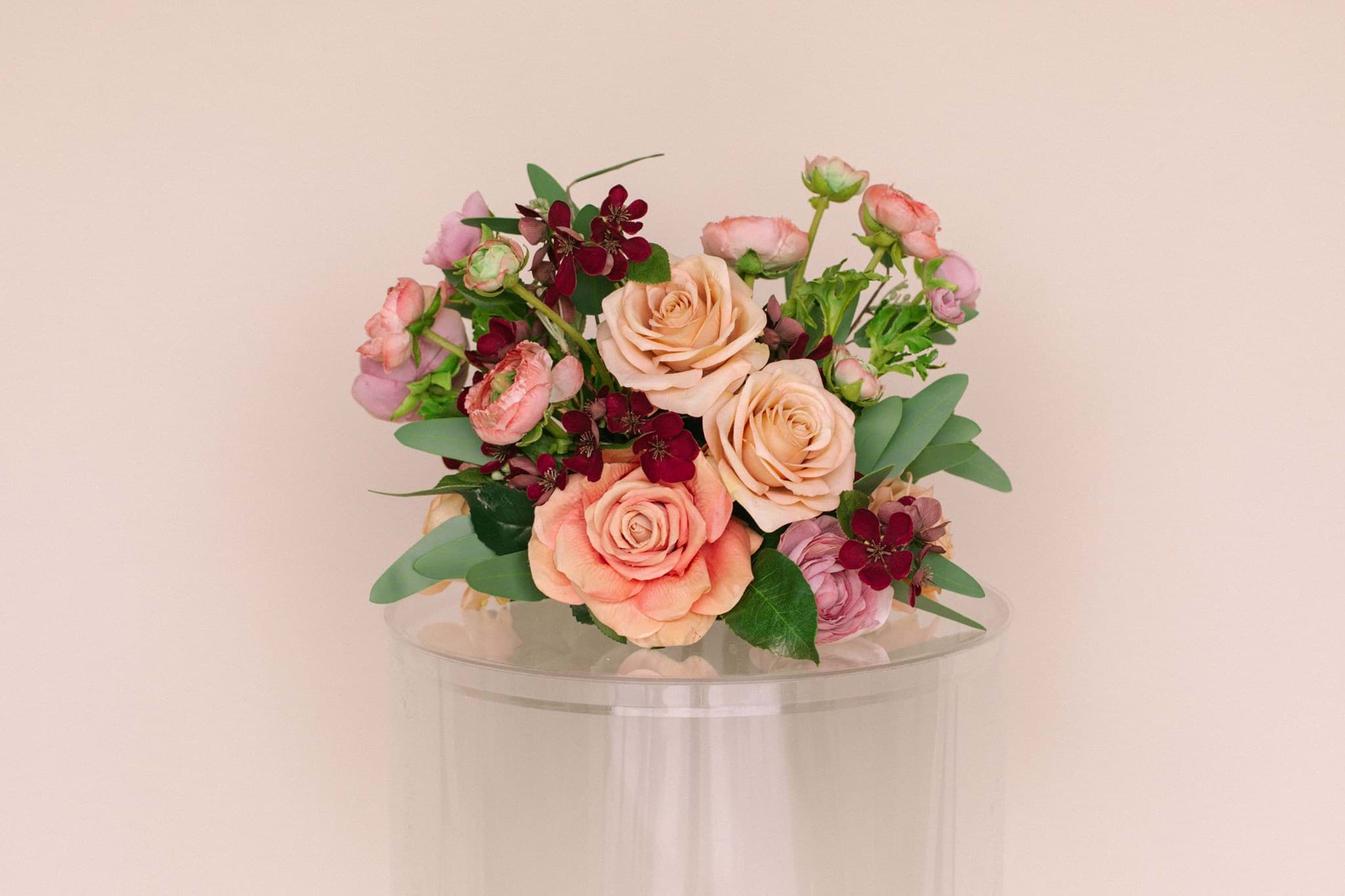 Picture of Nina Vaseless Centerpiece