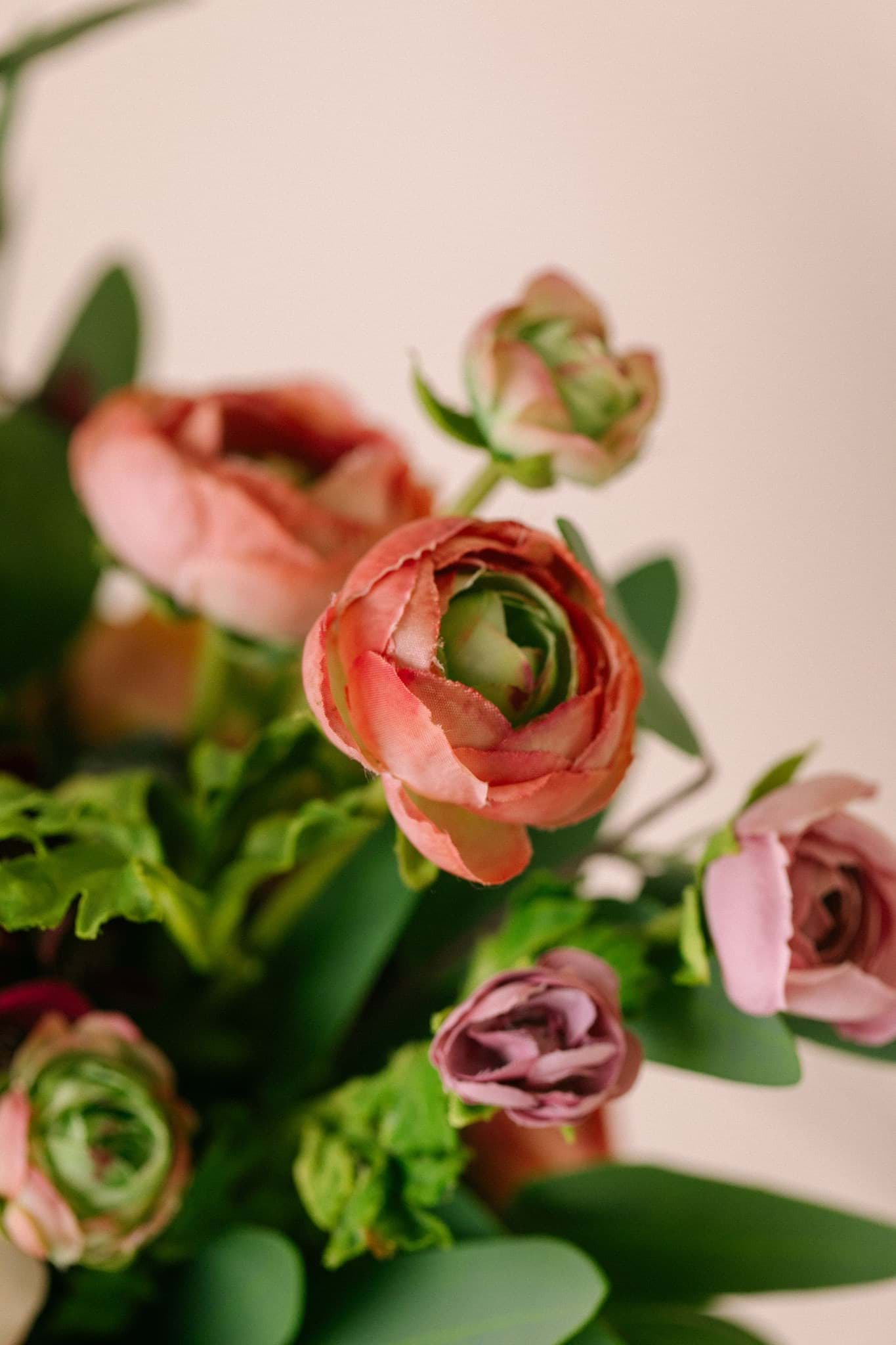 Picture of Nina Vaseless Centerpiece