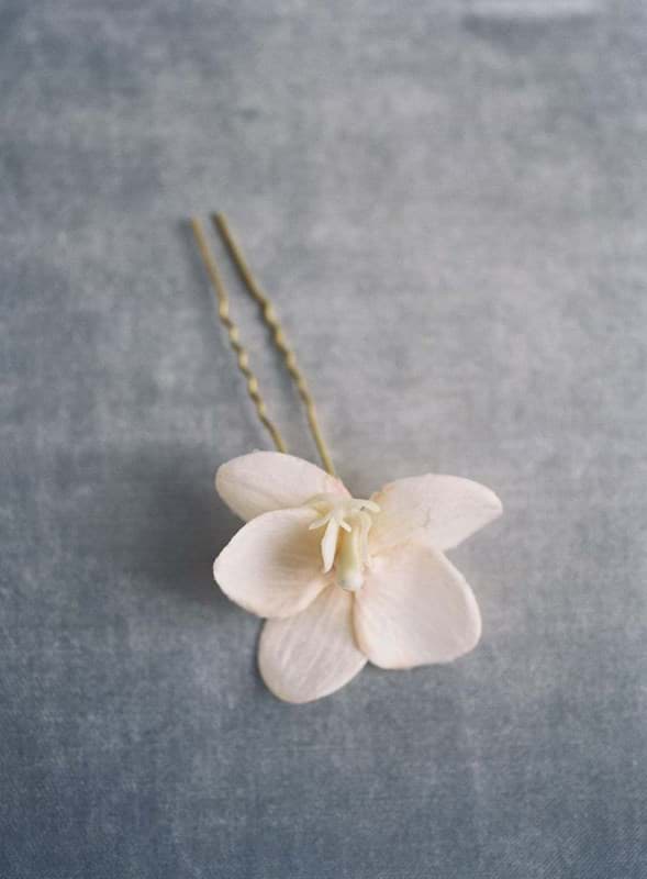 Picture of Wren Floral Hairpin